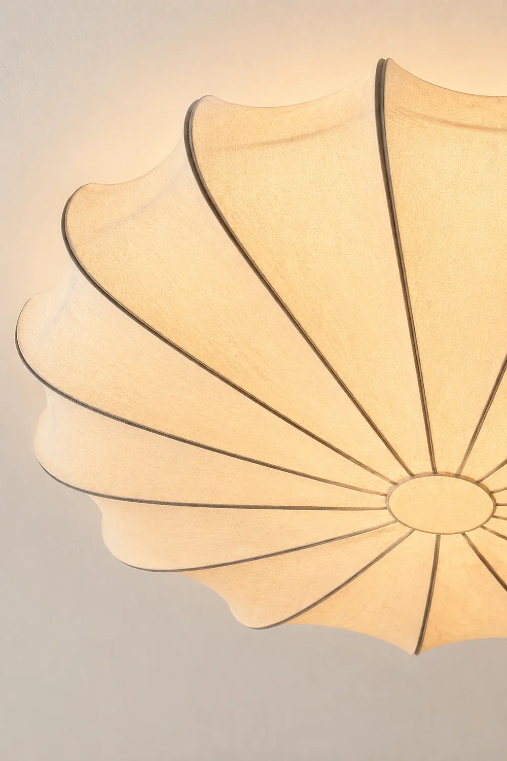 Renée Modern Elagant Round Metal/Fabric Flush Mount Ceiling Light, White - Lumpaz
