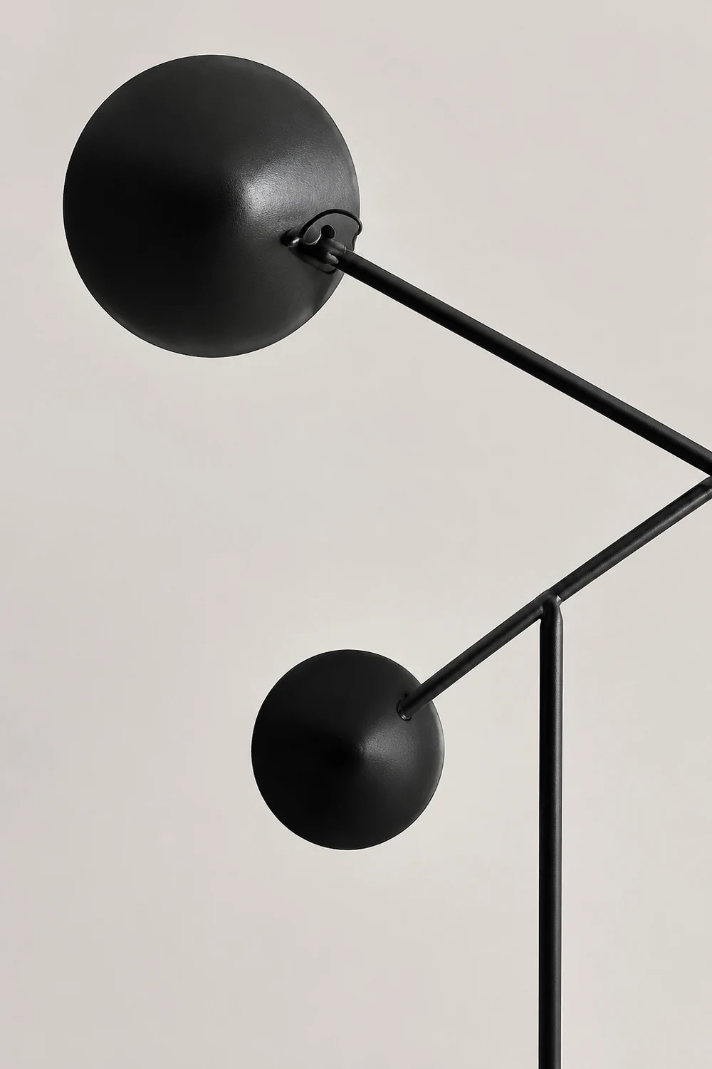 Avi Post Modern Metal Floor Lamp, Black - Lumpaz