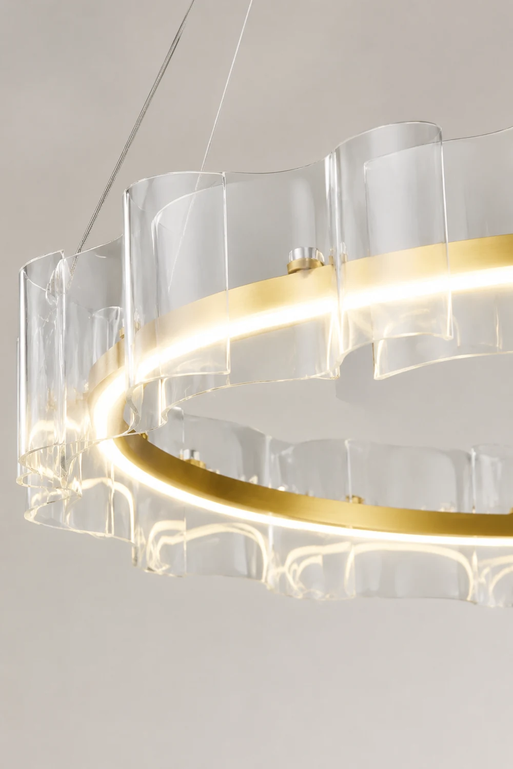 Evette Creative Ring Metal/Arcylic Pendant Light, Gold - Lumpaz
