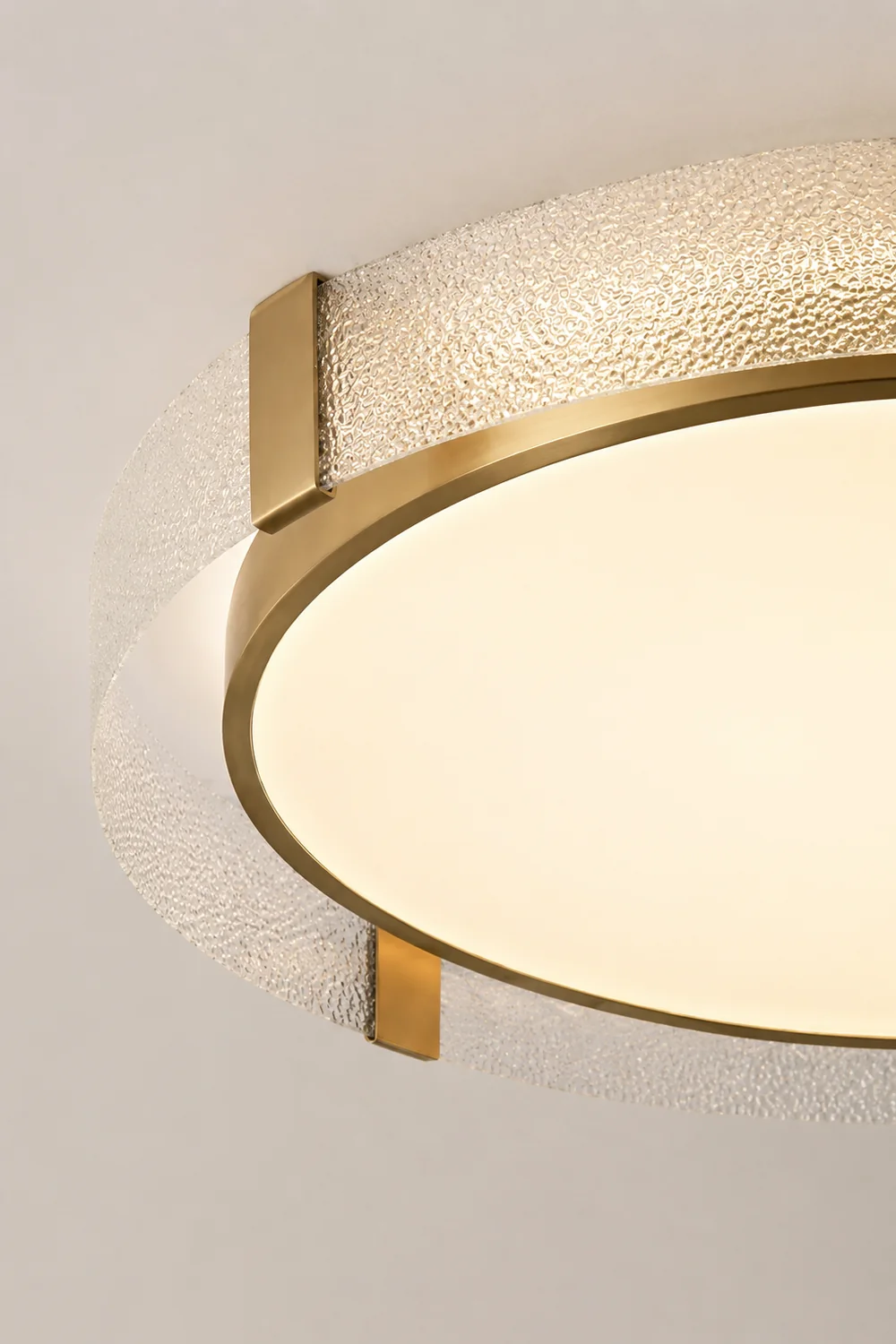 Quinn Modern Round Metal/Glass Flush Mount Ceiling Light, Gold - Lumpaz