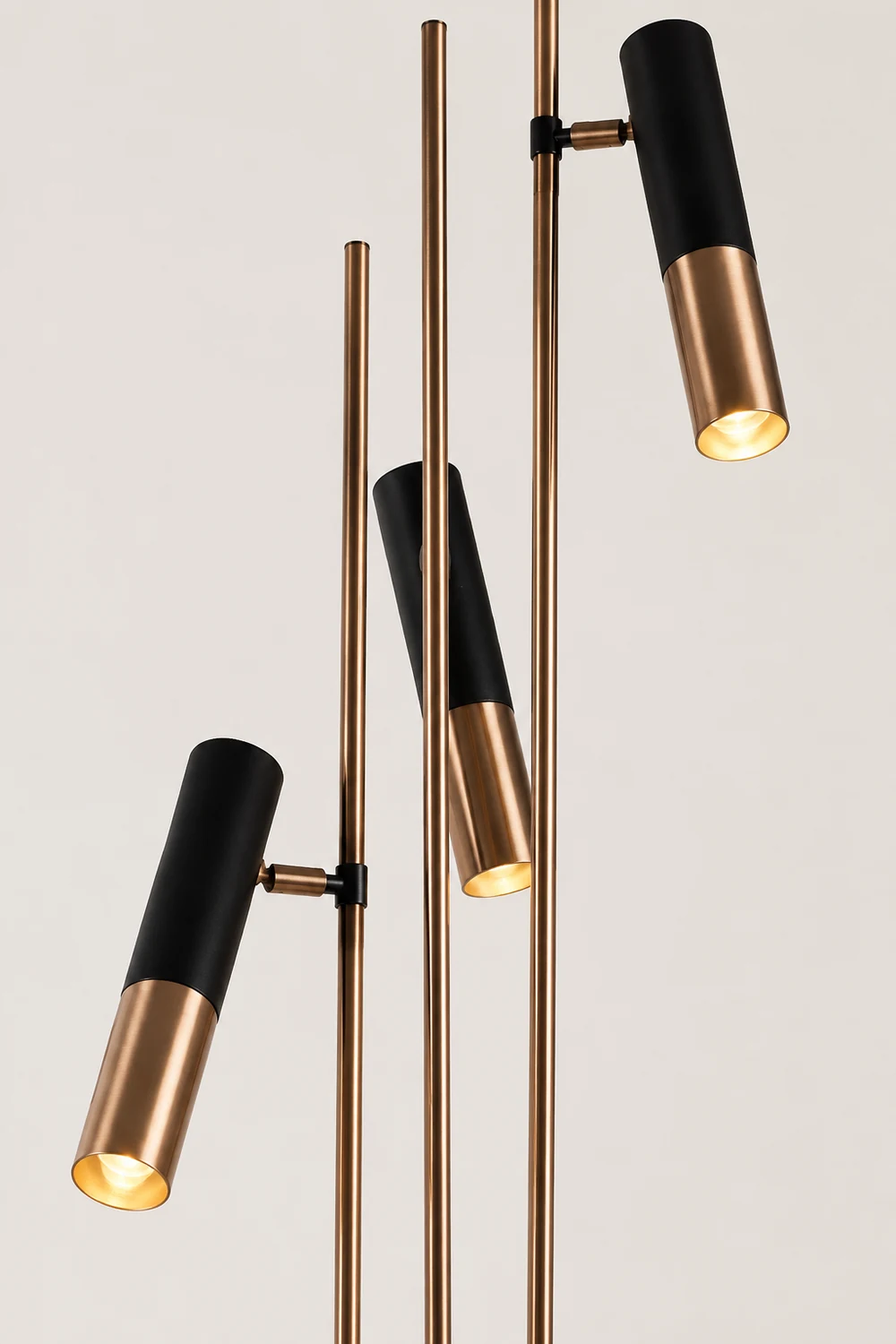 Salgado Modern Tall Metal 3 Bulb Floor Lamp, Black - Lumpaz