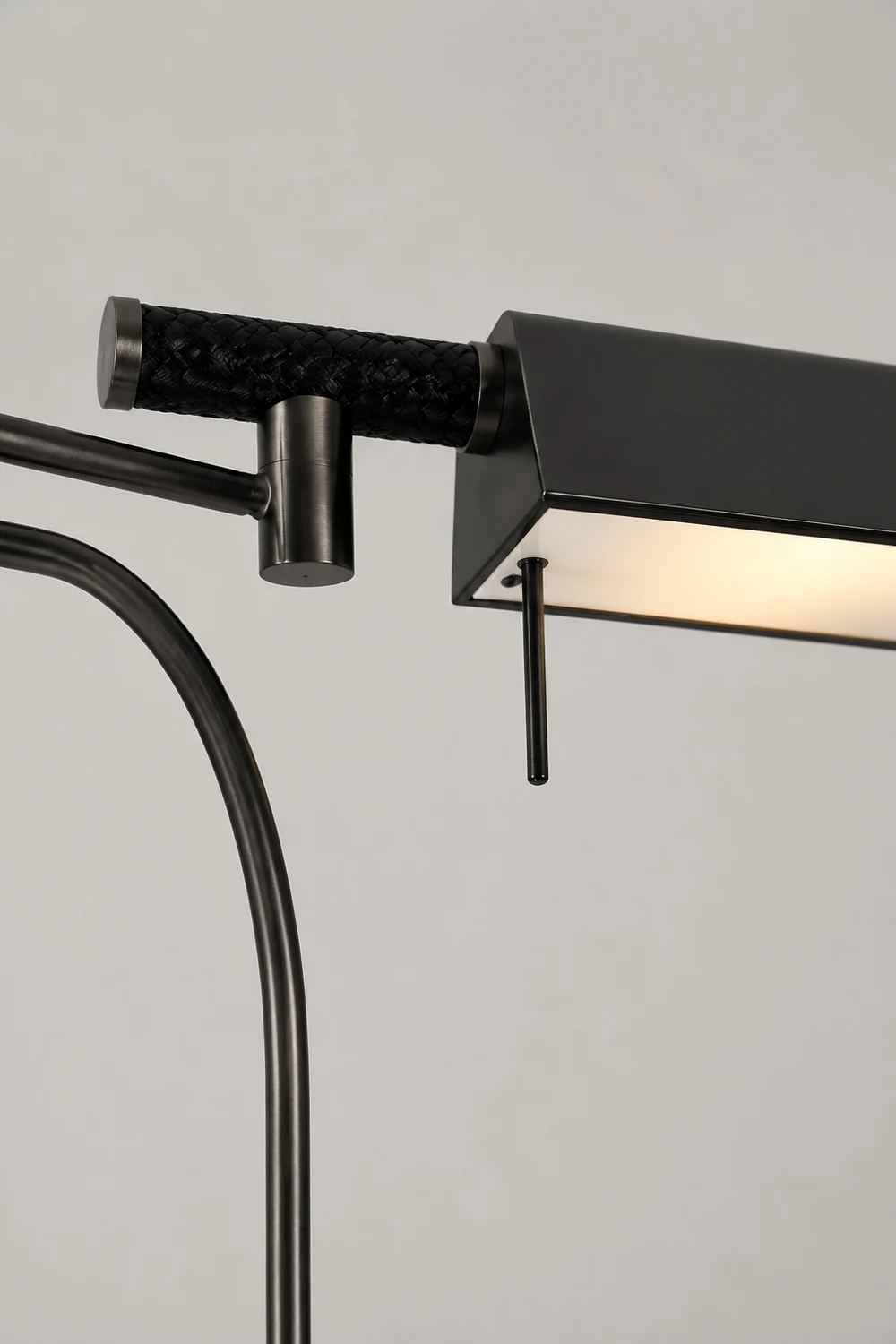 Salgado Design Modern Black Floor Lamp, Leather & Metal - Lumpaz