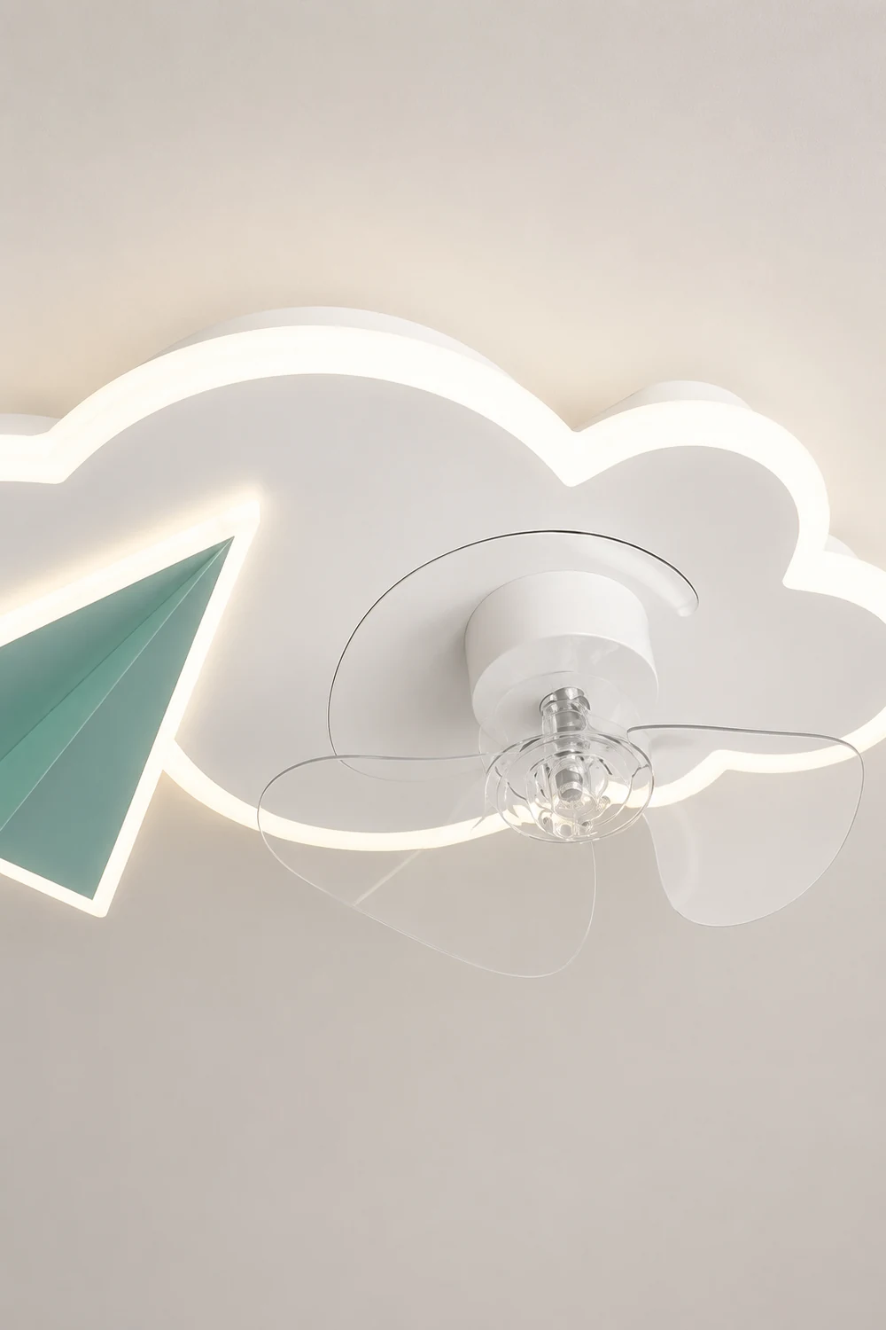 Minori Cloud & Plane Ceiling Fan With Light, 2 Colors, L 20.8''/22.8" - Lumpaz