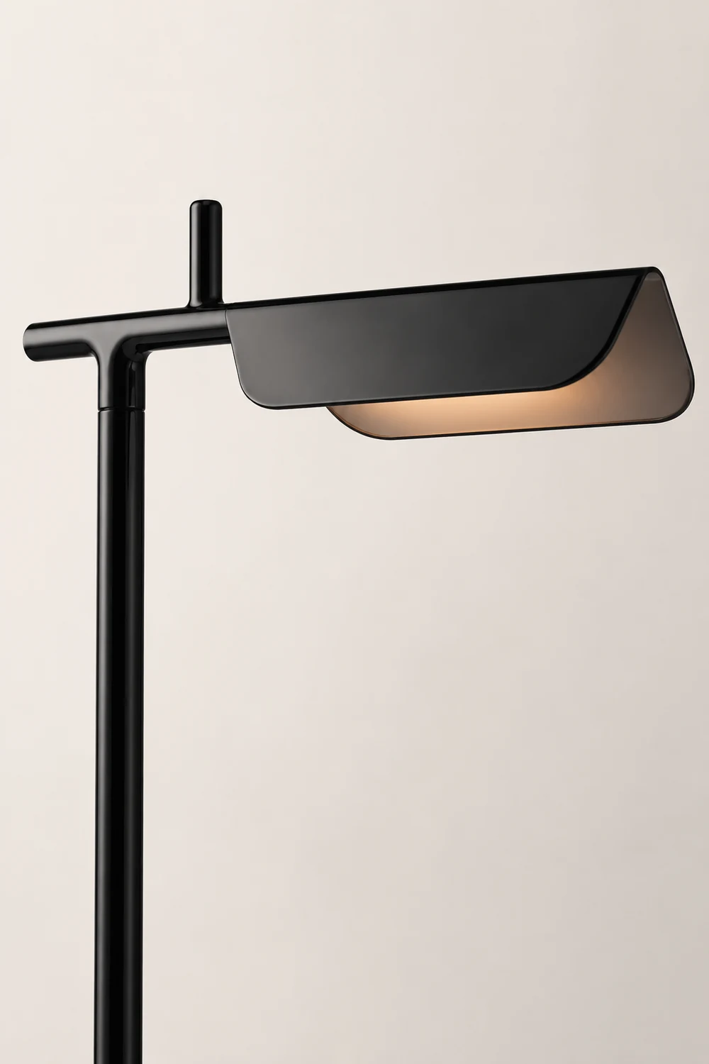 Edge Floor Lamp Right-angle Linear Minimalist, Metal, Black, Living Room - Lumpaz