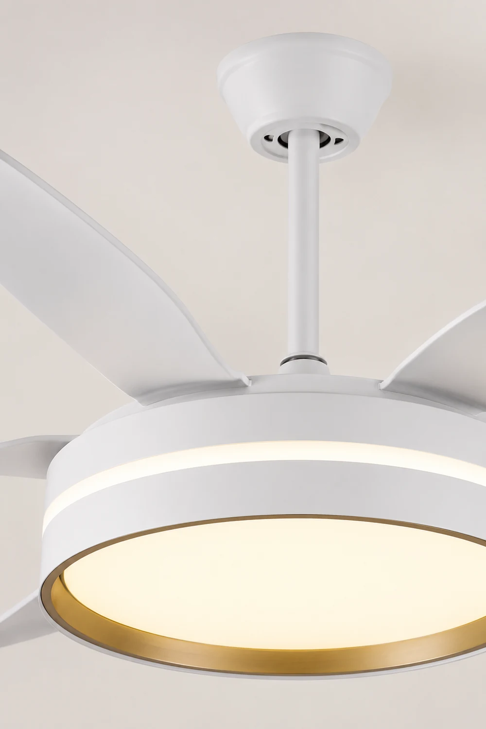 Haydn 6-Blade Basic Modern DC Ceiling Fan with Light, White, 51'' - Lumpaz