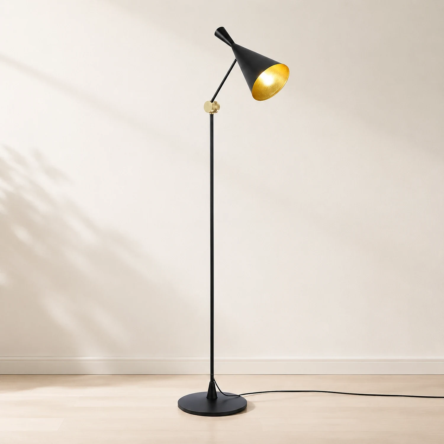 Carins Modern Minimalist Metal Tall Standing Floor Lamp, Black/Gold - Lumpaz