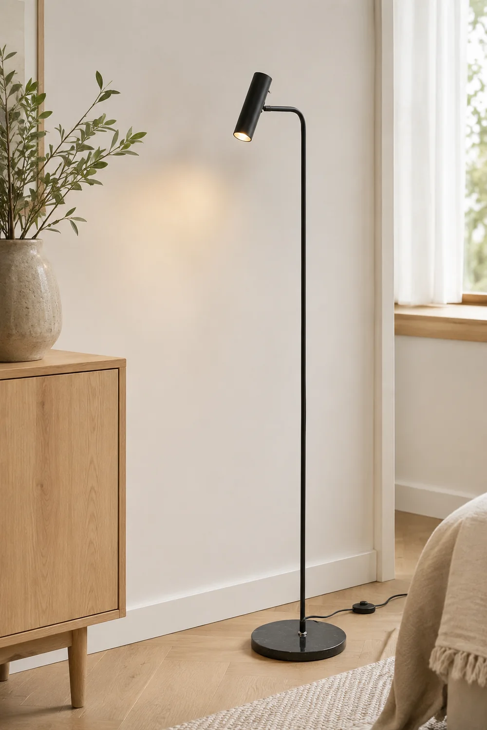 Freja Floor Lamp Vertical Modern/Minimalist, Metal, Multi-Color, Bedroom - Lumpaz