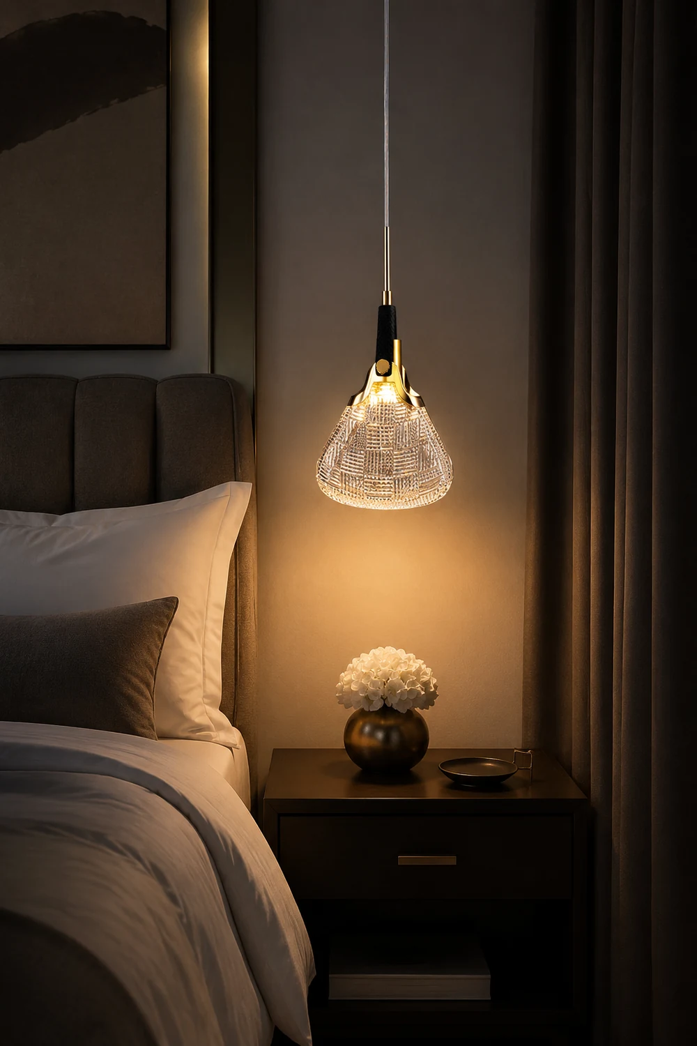 Hailie Postmodern Elegant Gold/Black Bedroom Pendant Light - Lumpaz