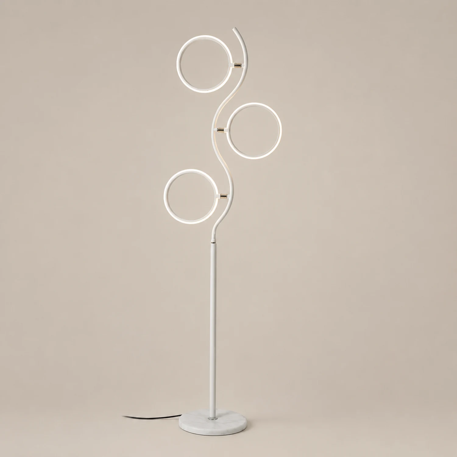 Modern Nordic Curved Acrylic/Metal Floor lamp, Black - Lumpaz