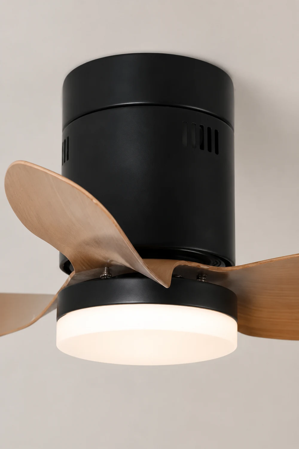 Walters 3-Blade Black & Brown Ceiling Fan with Light, DIA 23.6'' - Lumpaz