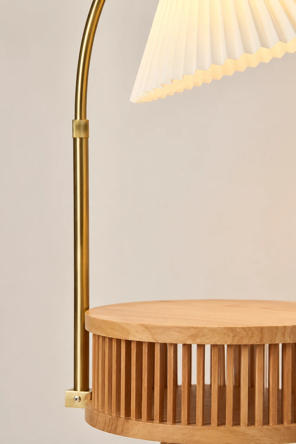 Ozawa Retro Pleated Metal & Wood Floor Lamp /w Bedside Table - Lumpaz