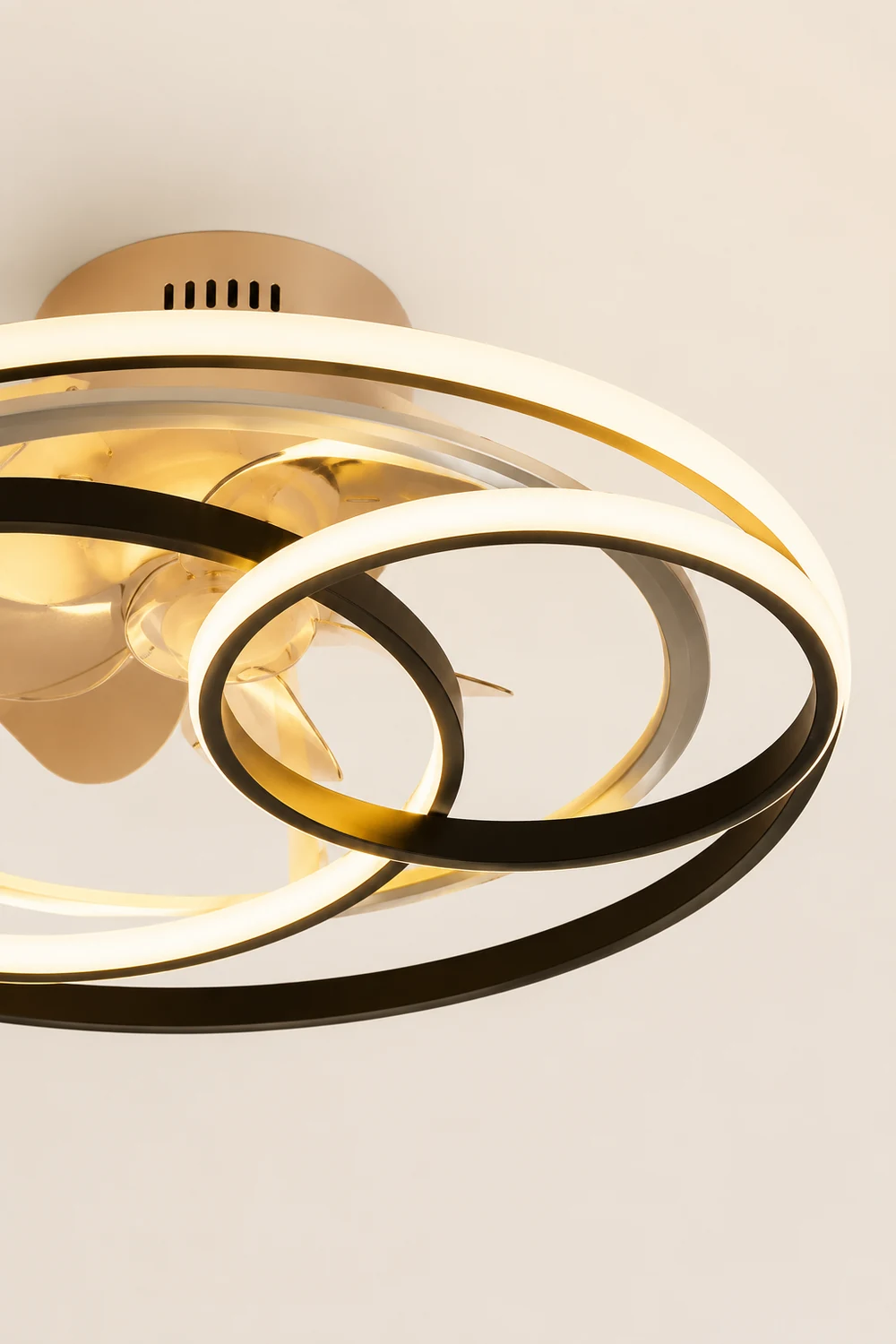 Arisha 4-Rings Ceiling Fan with Light, DIA 21.6"/23.6" - Lumpaz