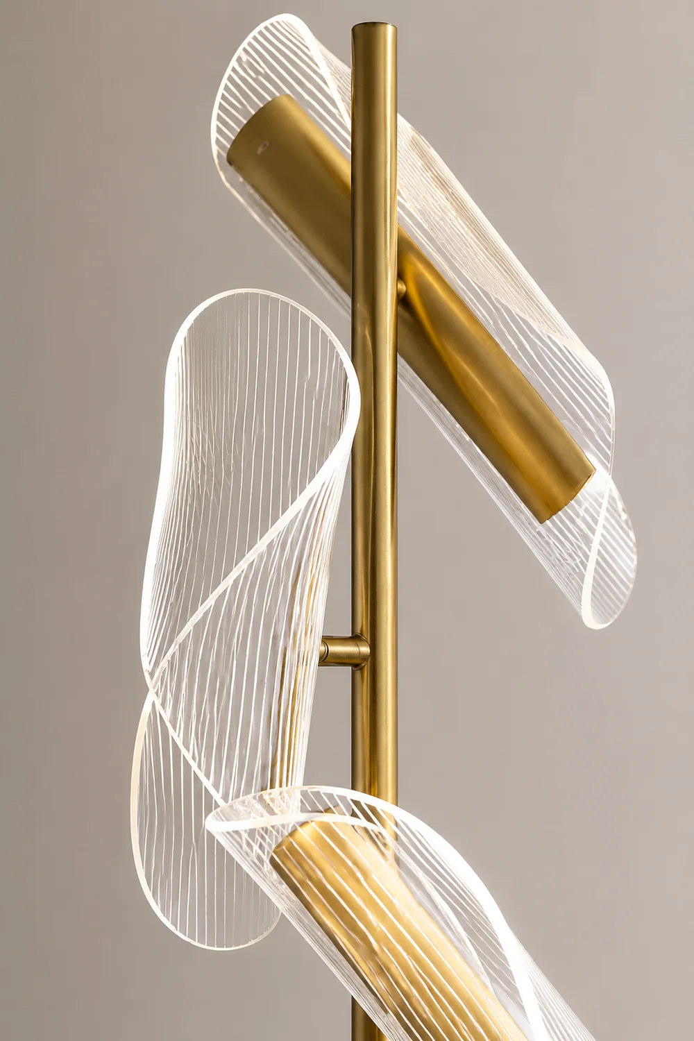 Salgado Floor Lamp Waves/3 Heads Modern, Acrylic, Gold/White, Living Room - Lumpaz