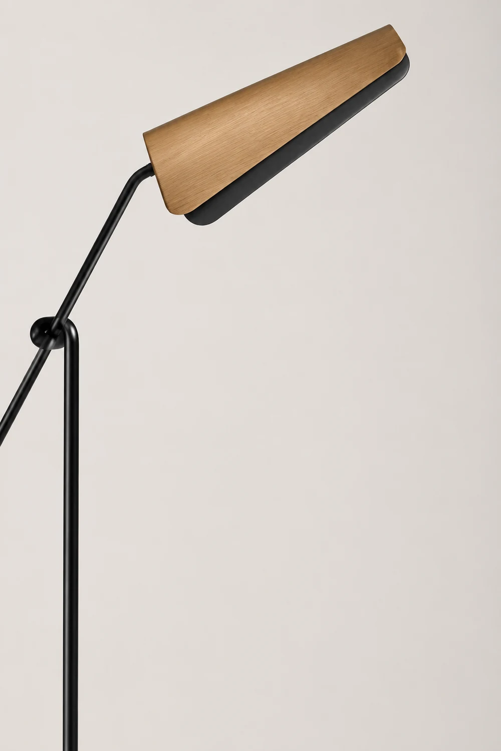 Salgado Minimalist Triangle Head LED Floor Lamp, Marble & Metal - Lumpaz