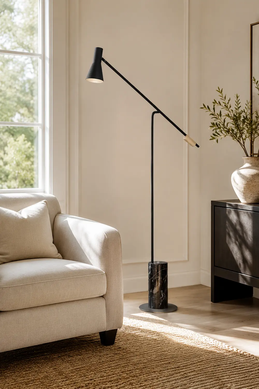Carins Modern Nordic Minimalistic Floor Lamp, Marble & Metal, Black - Lumpaz