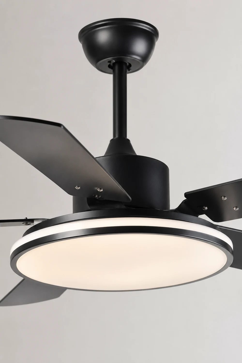 Haydn 5-Blade Modern Black DC Ceiling Fan with Light, Metal & ABS, 52'' - Lumpaz