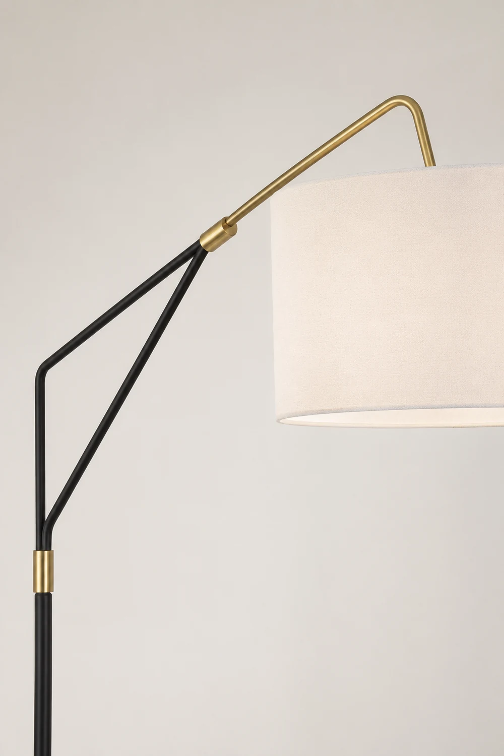 Eryn Floor Lamp Round Basic Nordic/Modern, Fabric, White, Bedroom - Lumpaz