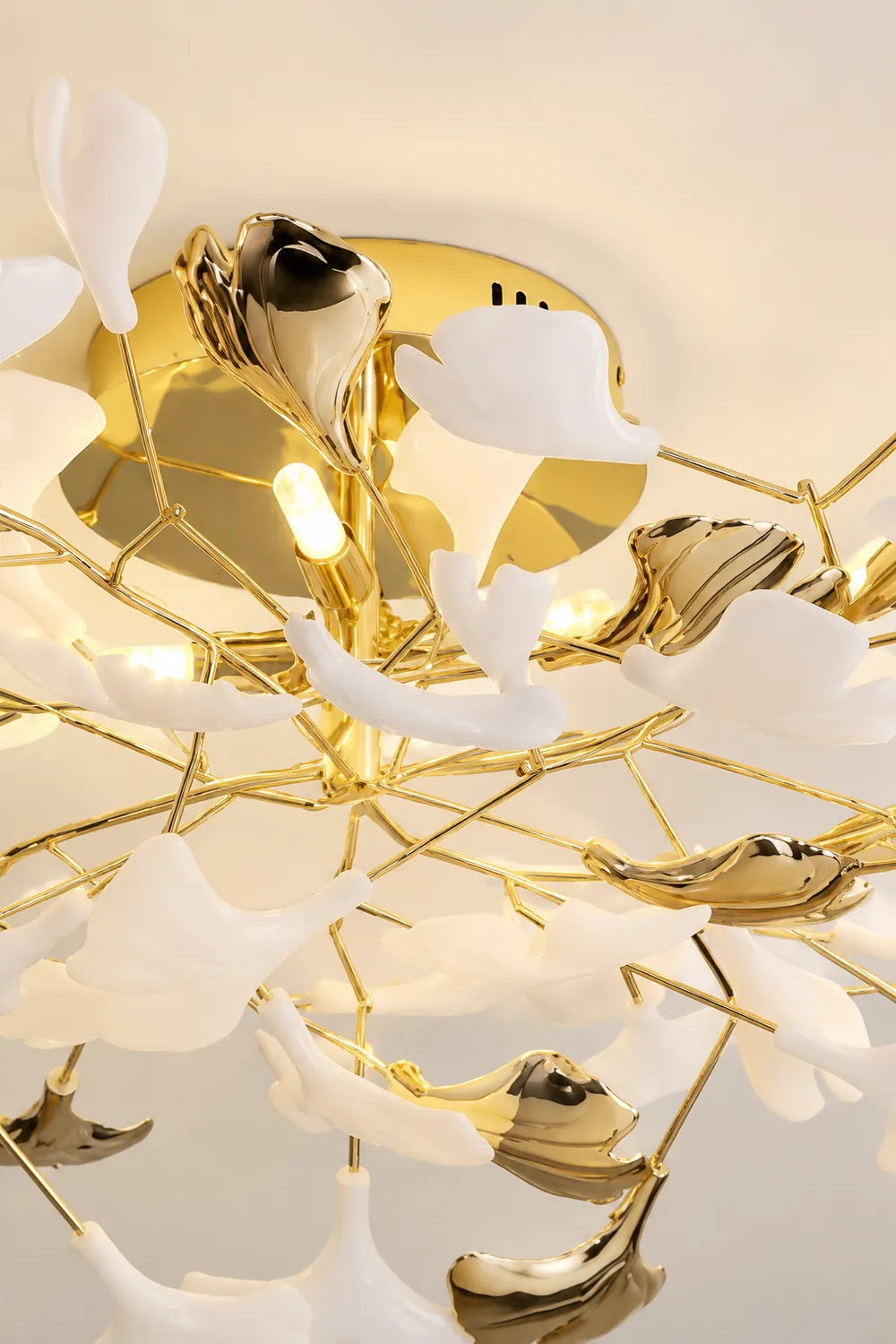 Ophelia Elegant Leaf Ceramic/Metal Flush Mount Ceiling Light, Gold - Lumpaz