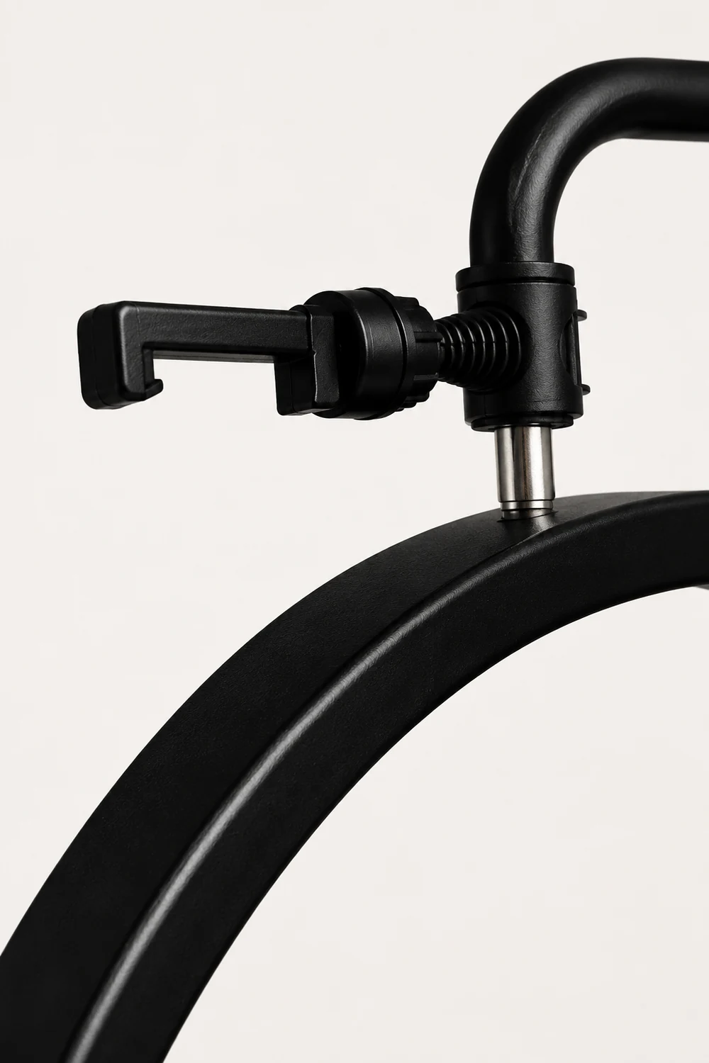 Cooley Minimalist Linear Metal Floor Lamp, Black - Lumpaz