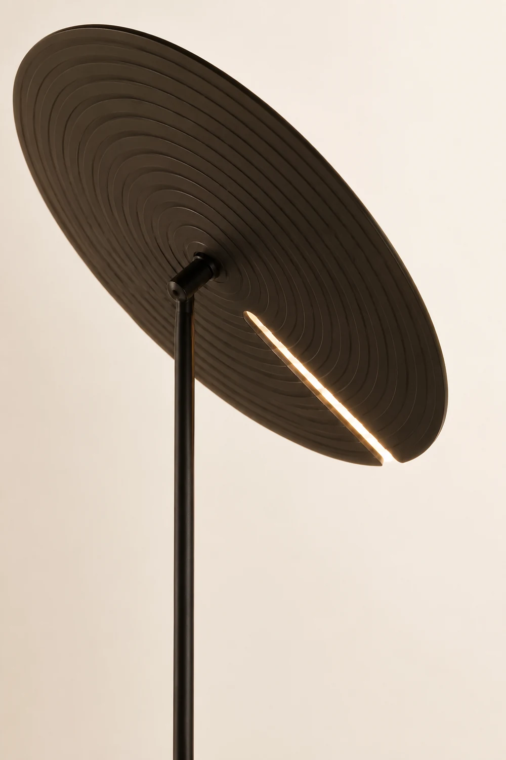 Carins Modern Simple Black Floor & Table Lamp, Metal - Lumpaz