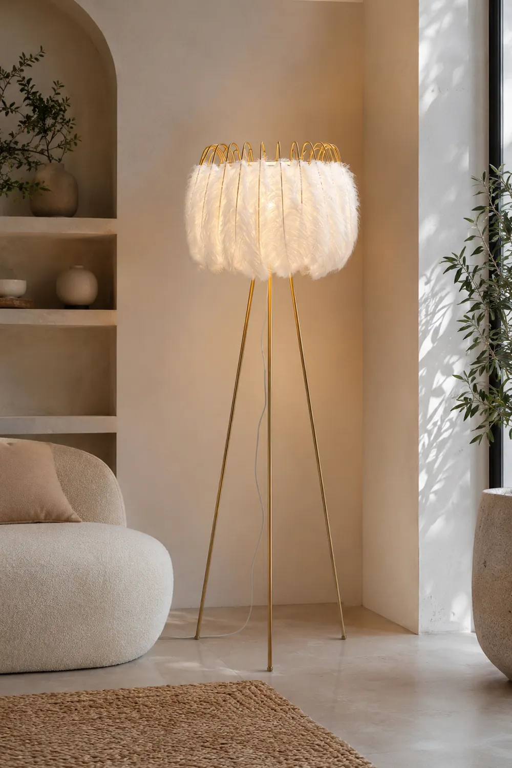 O'Moore Artistic Tripod Feather Floor Lamp, White - Lumpaz