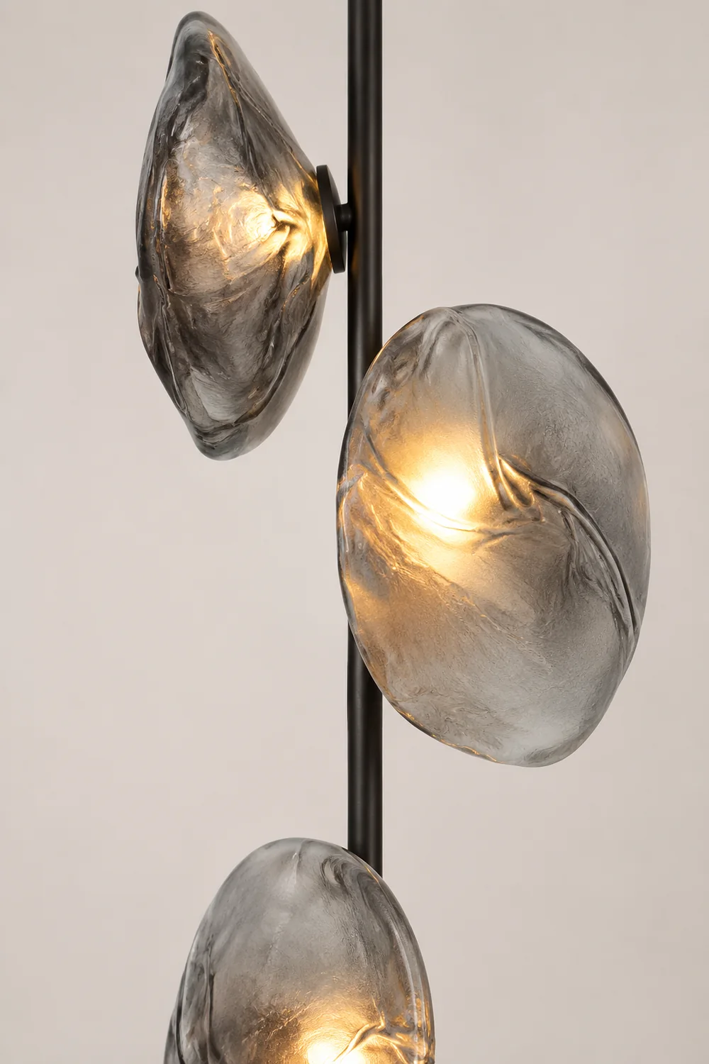 Byers Luxury Flower Metal/Glass Floor Lamp, Black/Gold/Gray - Lumpaz