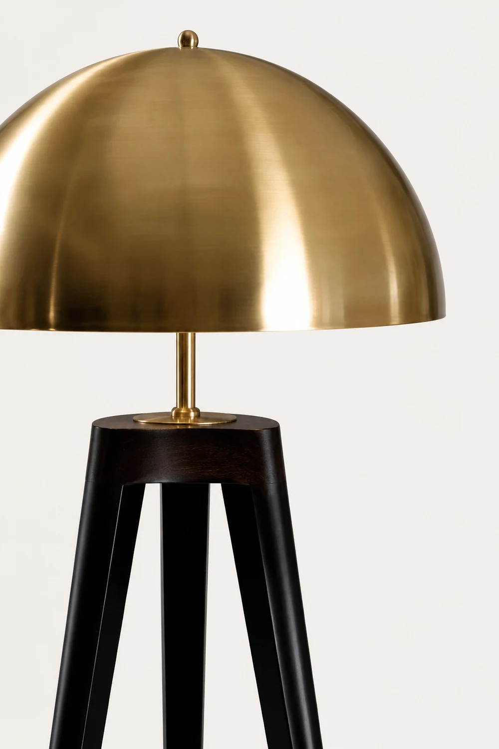 Carins Modern Metal Tripod Floor Lamp, Black/Gold - Lumpaz