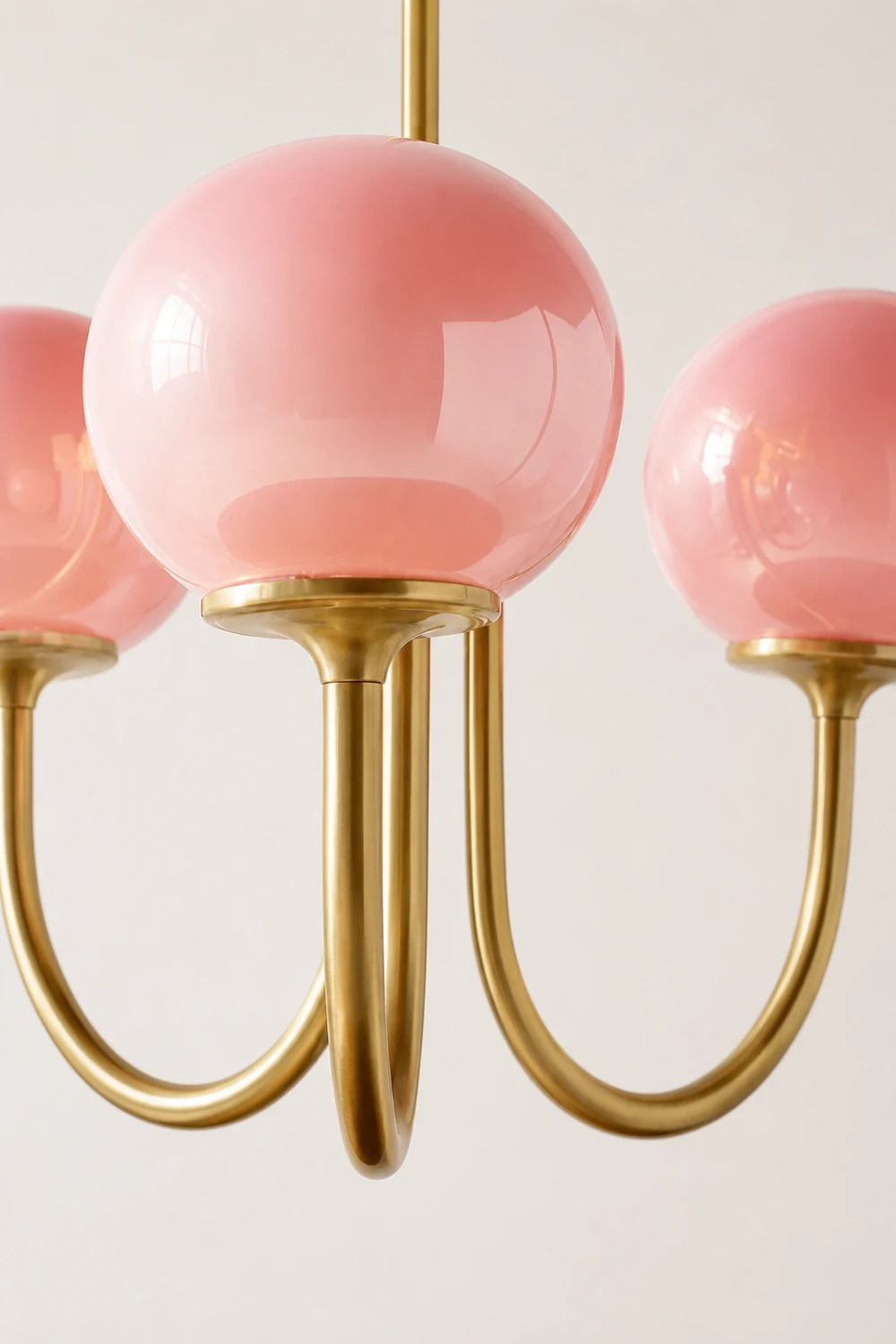 Hailie Retro Art Deco Globe Chandelier, White/Pink/Beige - Lumpaz