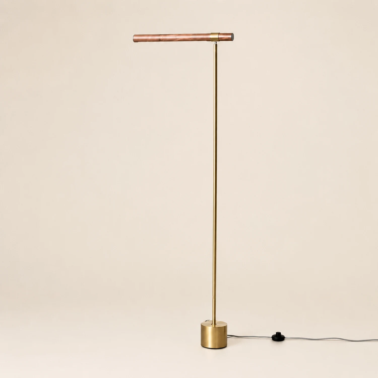 Edge Floor Lamp Linear Minimalist, Metal/Wood, Gold, Living Room - Lumpaz