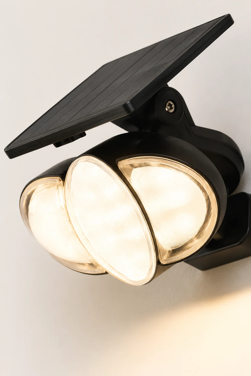 Solar Motion Security Light 3-Head Wall Fixture with Motion Sensor复制 - Lumpaz