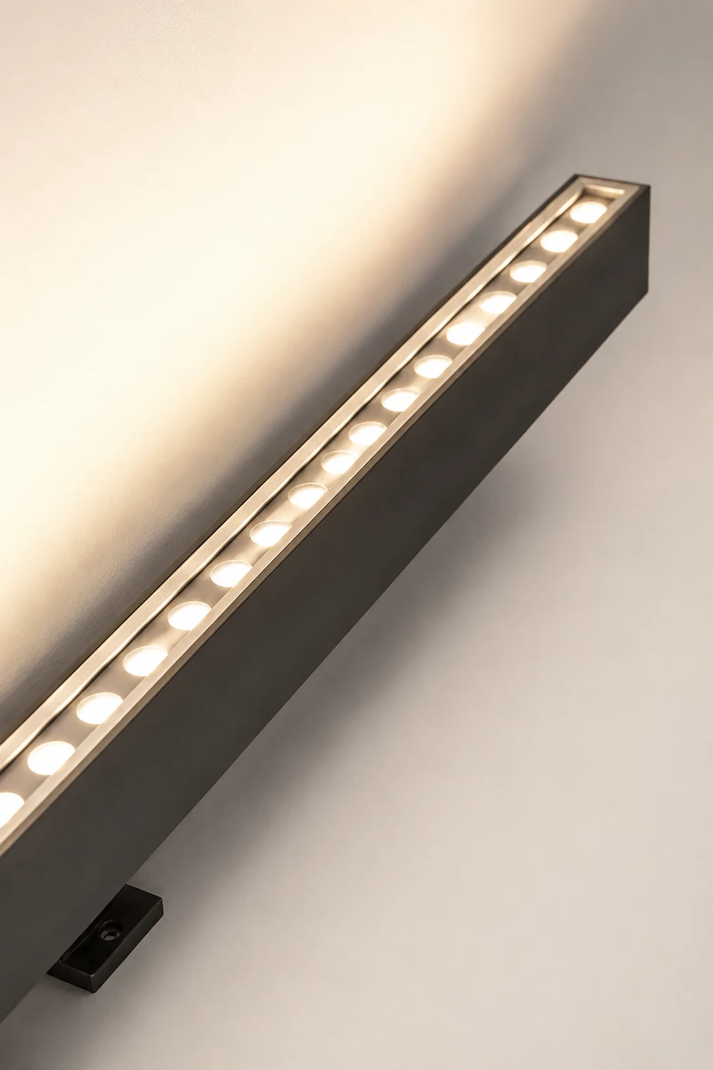 Strip Waterproof LED Outdoor Wall Washer Lights with Baffle - Lumpaz