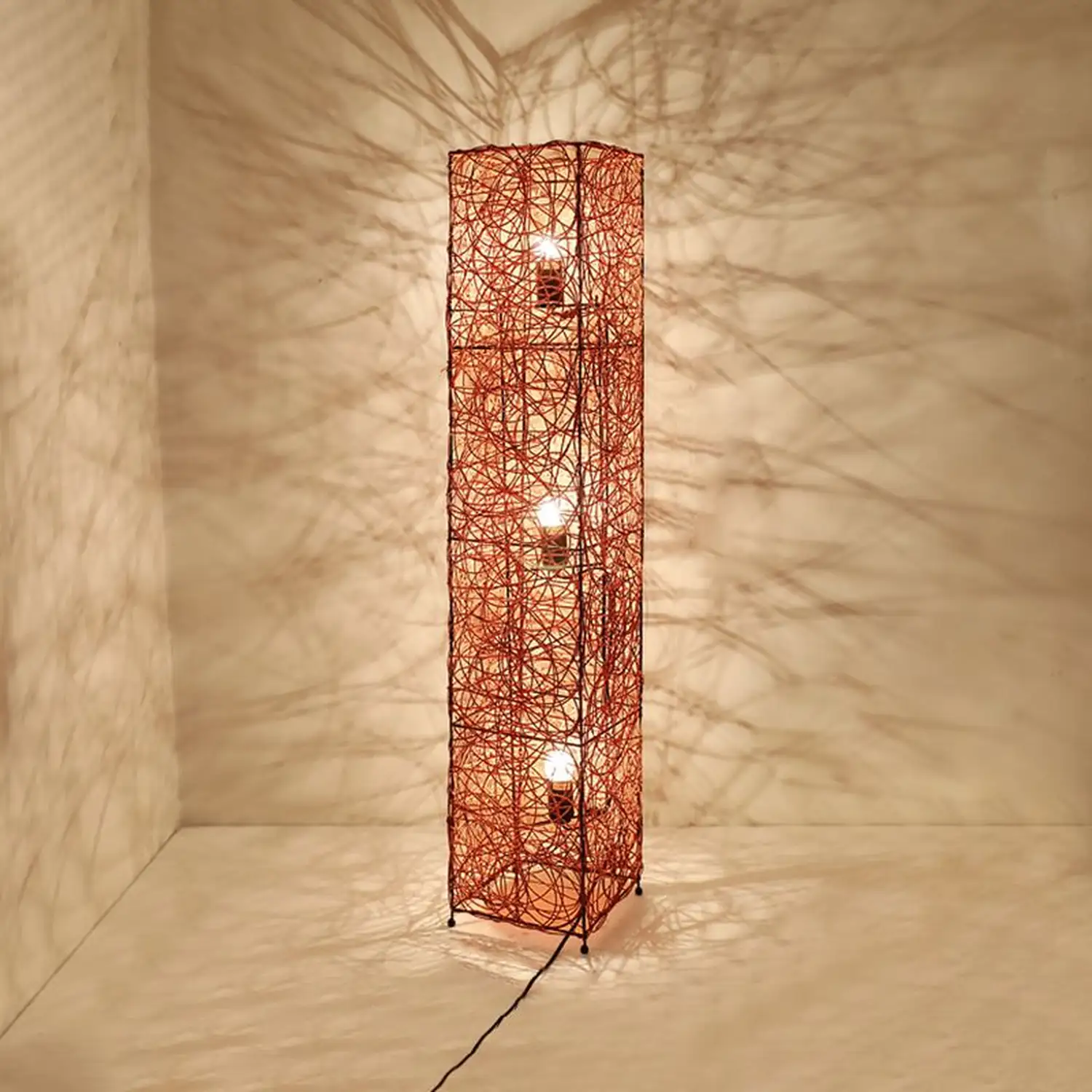 Ritta Retro Vase Wood Rattan Floor Lamp, White/Brown - Lumpaz