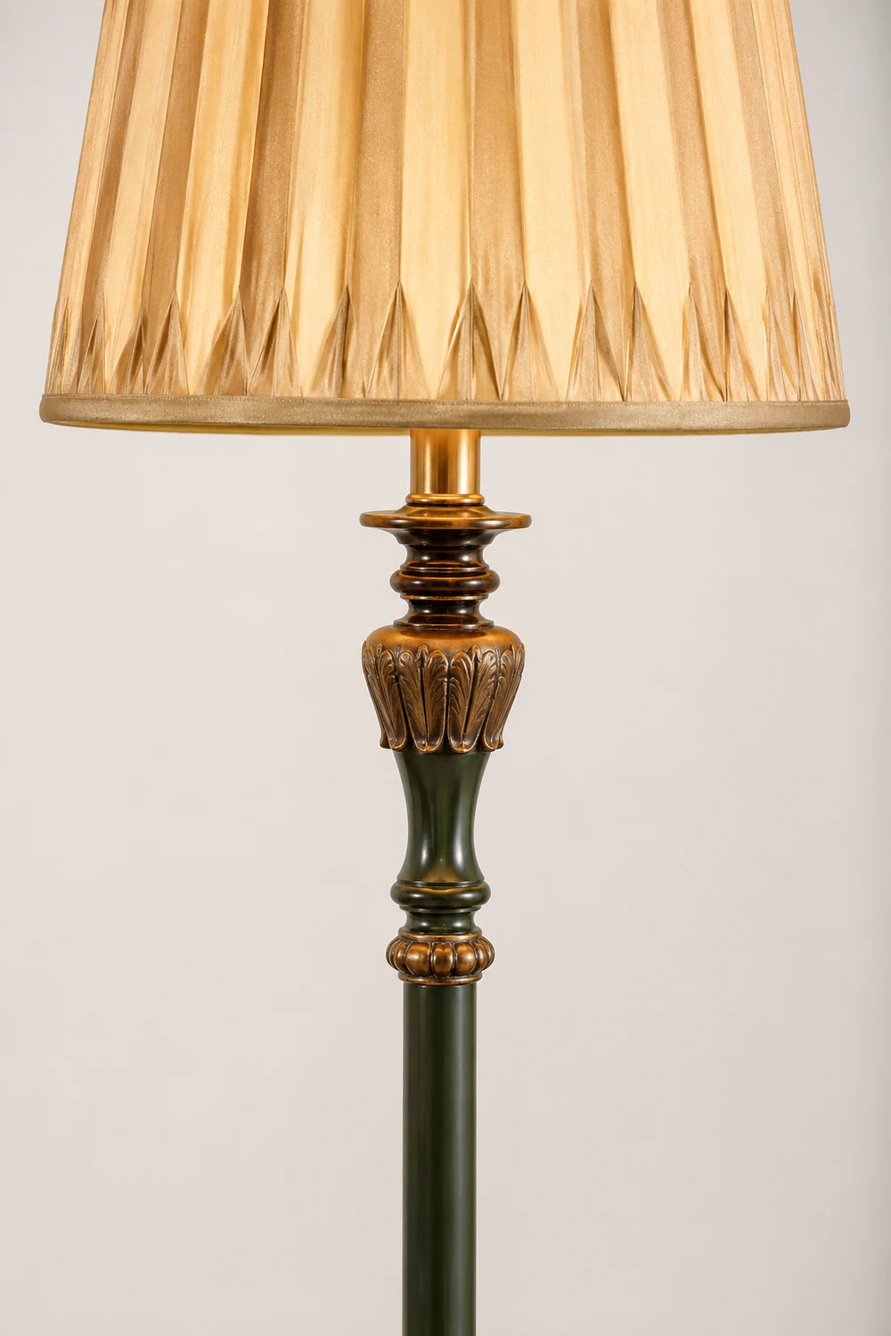 Eryn Retro Dome Metal Resin Floor Lamp - Lumpaz