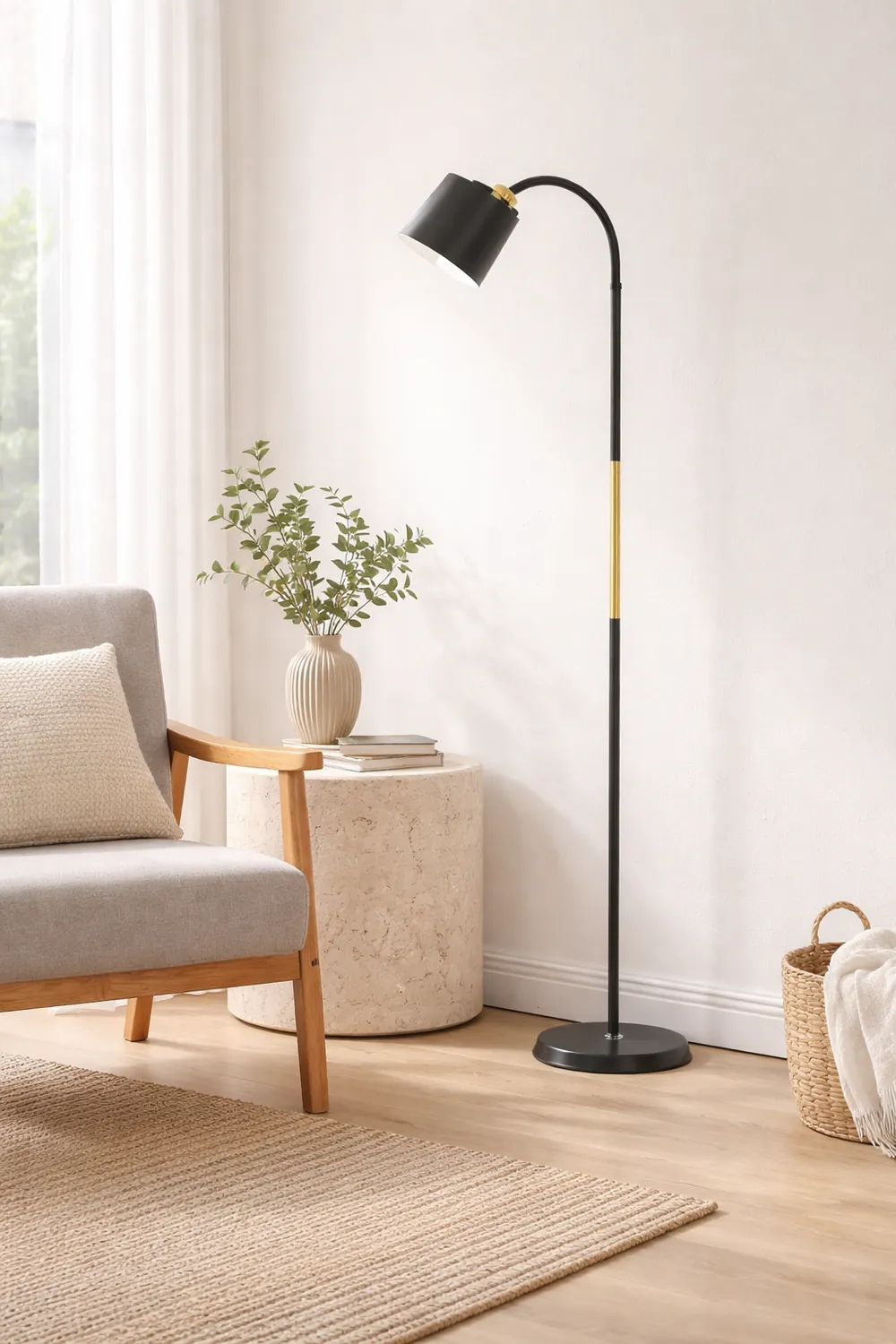 Morandi Modern Simple Floor Lamp, Metal, Black/White - Lumpaz