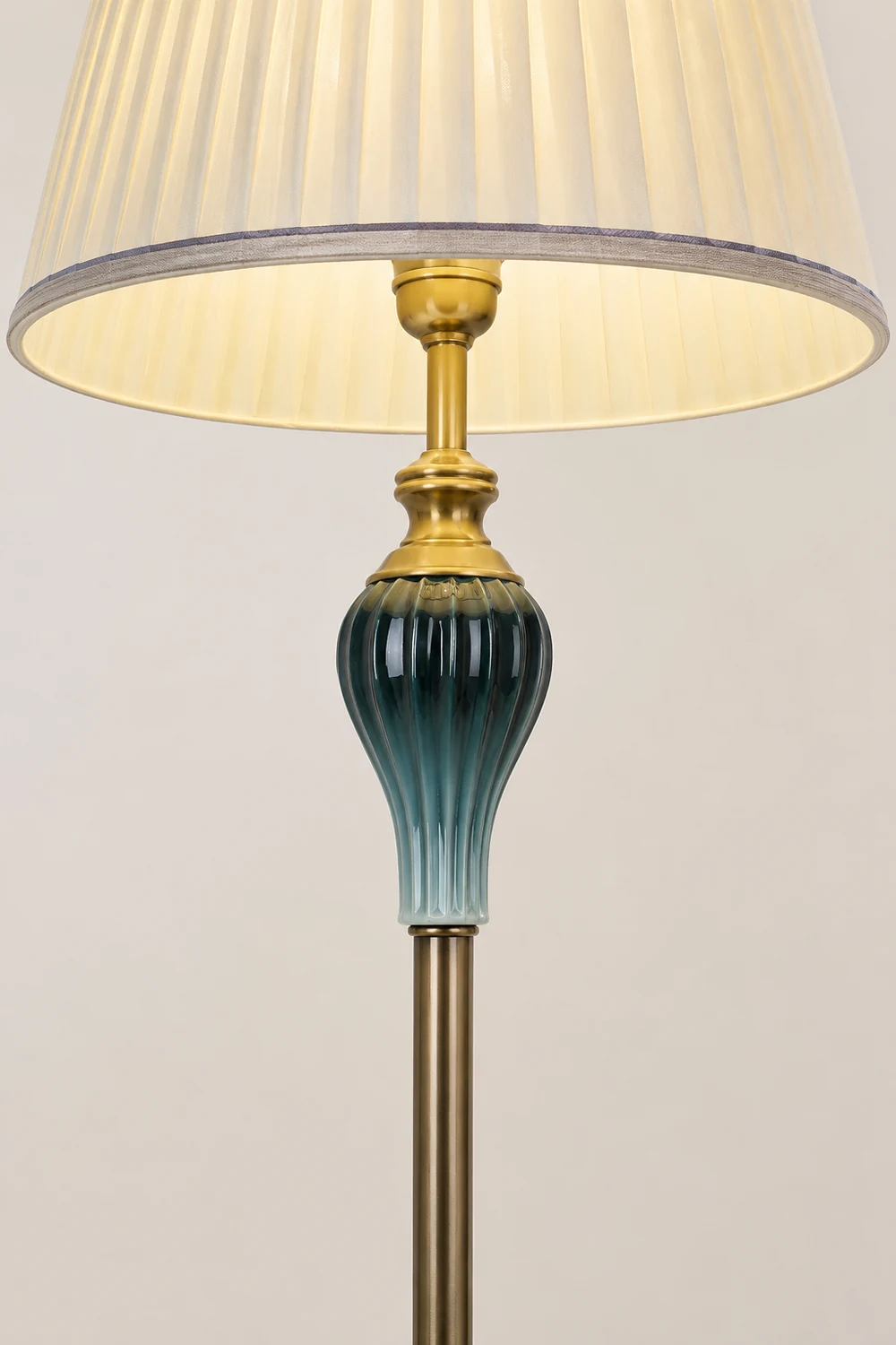 Eryn Antique Floor Lamp, Multi Colors, Metal/Fabric, Bedroom - Lumpaz