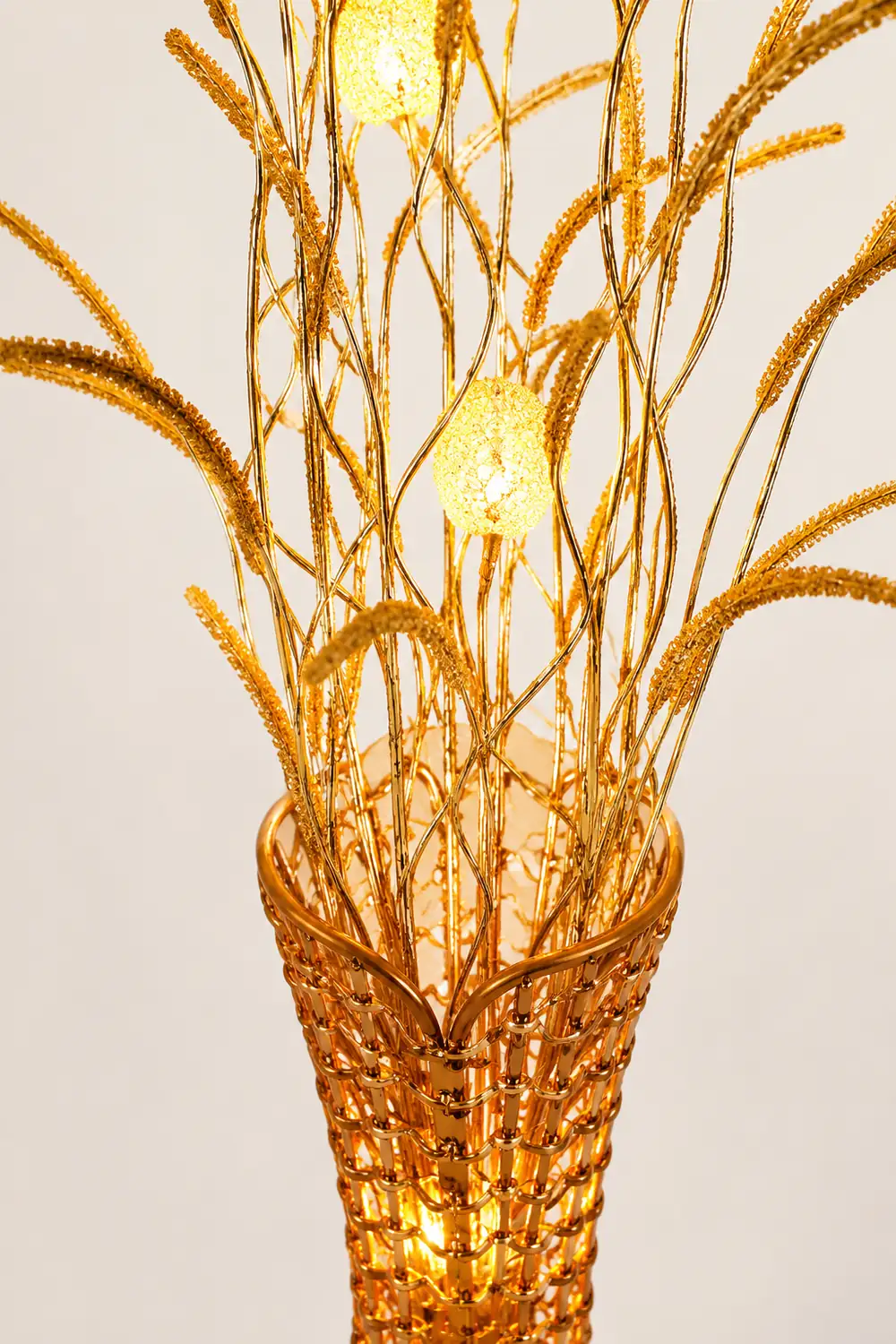Bella Art Deco Vase Gold Metal Floor Lamp Living Room - Lumpaz