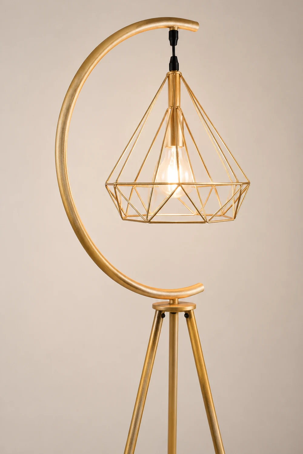 Eryn Diamond Designer Tripod Floor Lamp, Metal, Black/Gold - Lumpaz