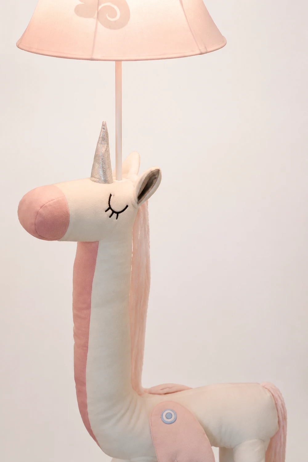 Minori Pink Plush Unicorn Animal Floor Lamp, Metal - Lumpaz