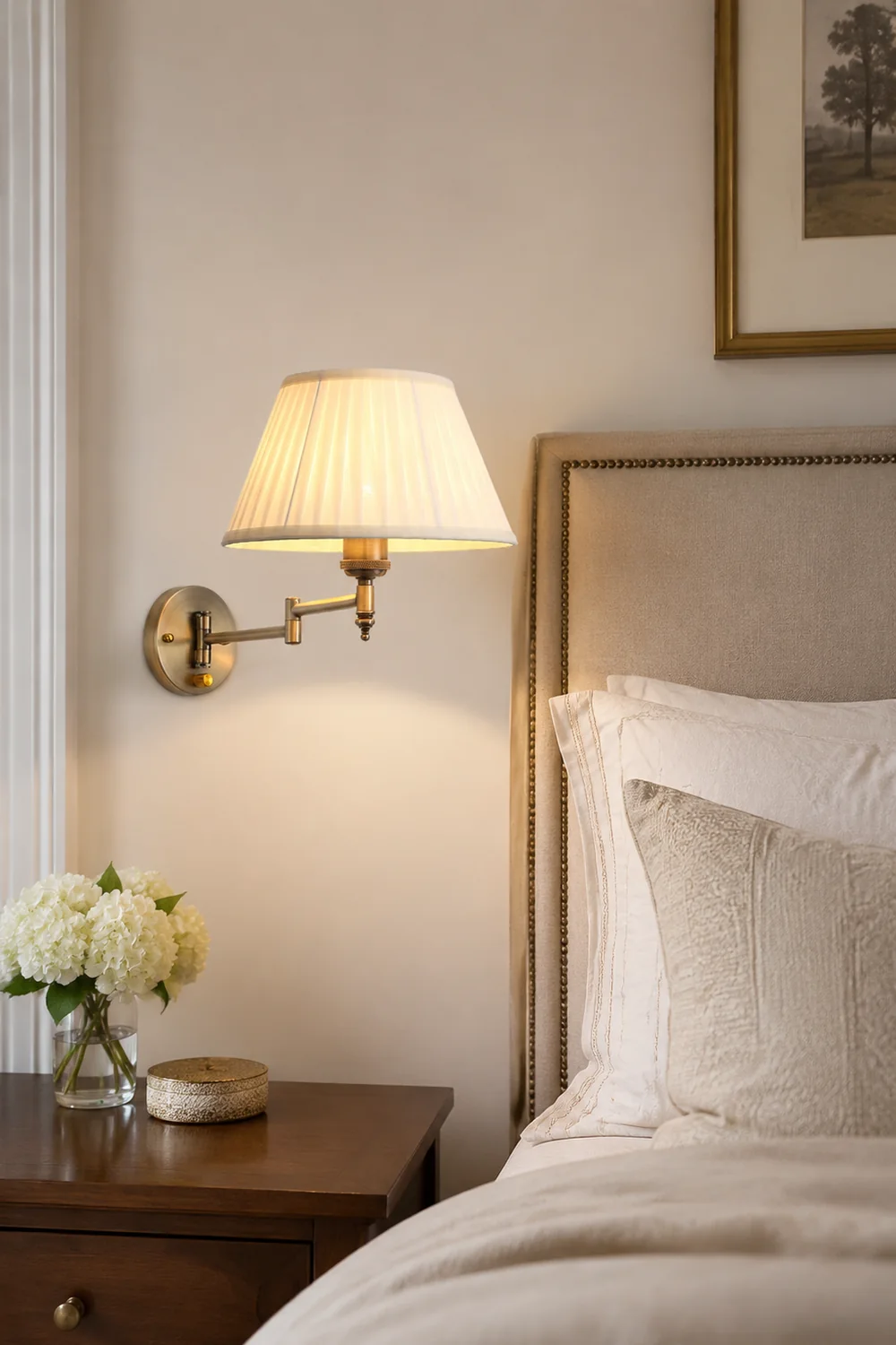 Carins Wall Lamp Vintage, Pleated Fabric Adjustable, White/Beige, Bedroom - Lumpaz