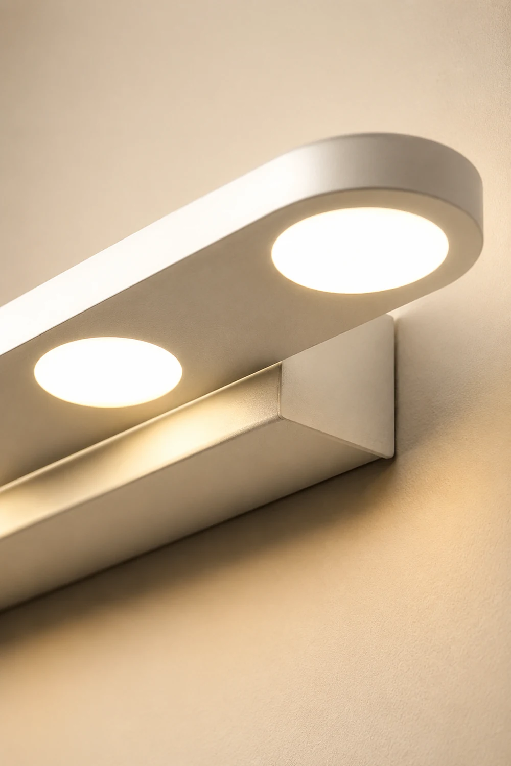 Leigh Modern Oval  Metal/Acrylic Bedroom Wall Lamp, White - Lumpaz