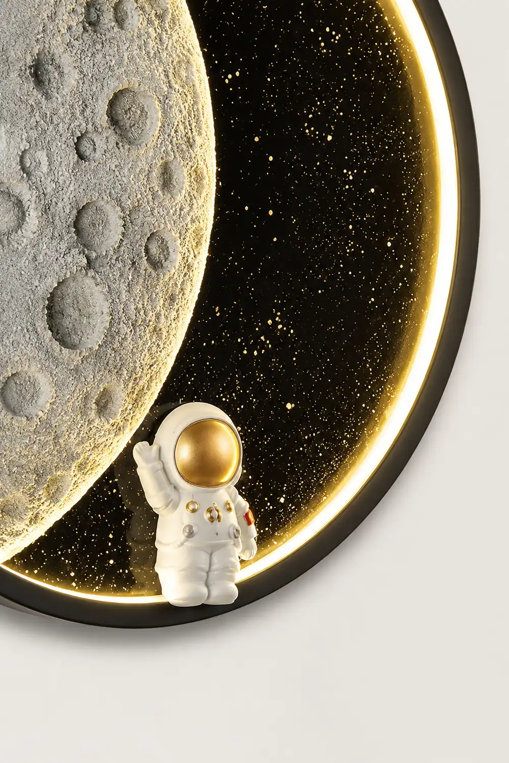 Elif Astronaut Round Moon Black Wall Lamp, Metal - Lumpaz