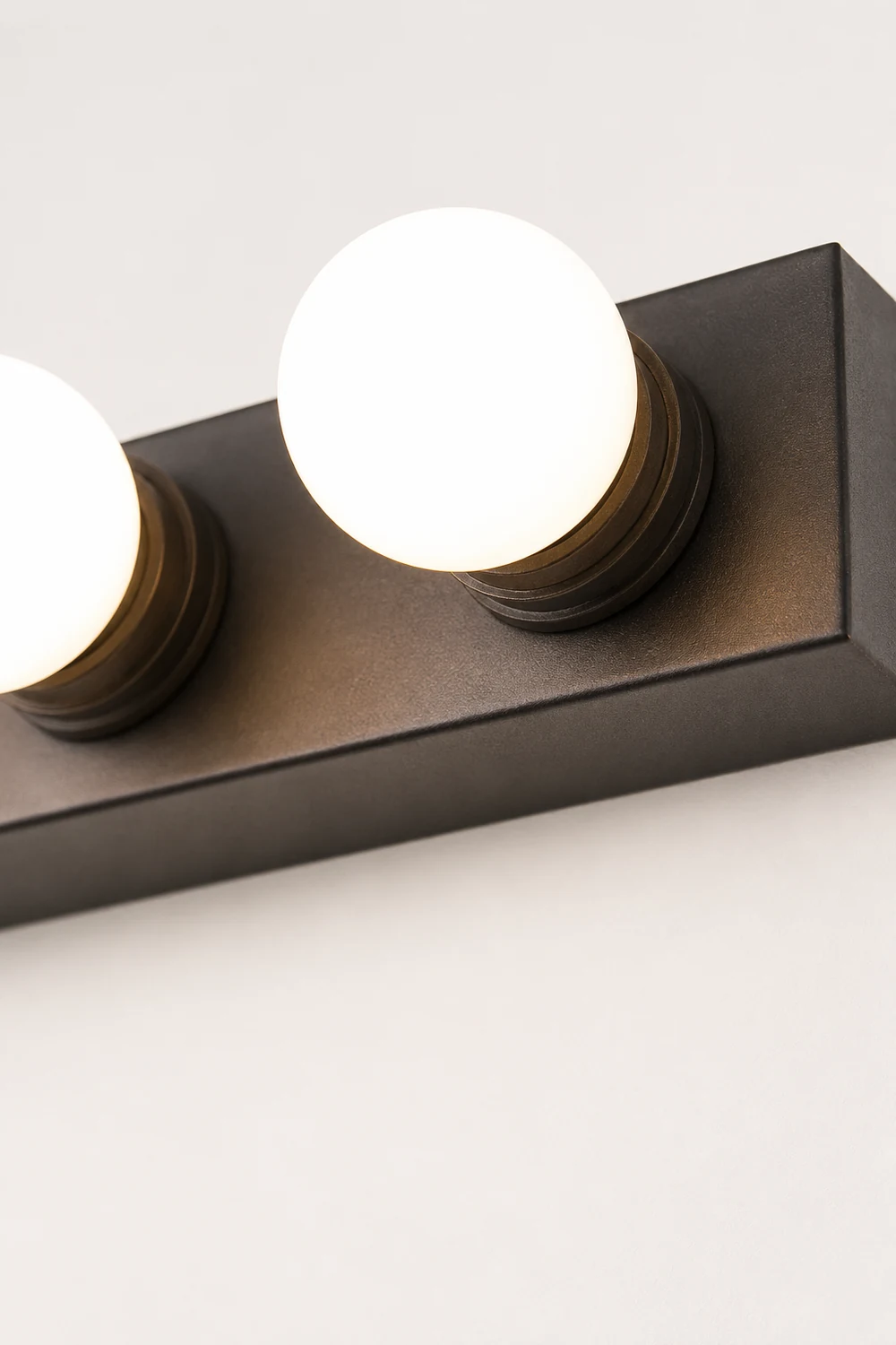 Valentina Modern Multi Metal Wall Lamp, Black/White - Lumpaz