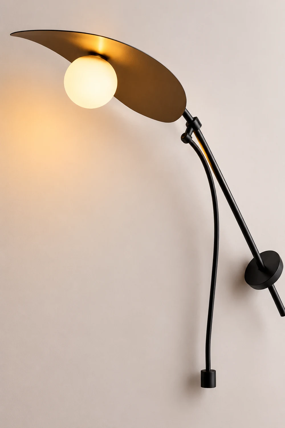 Carins Arc Wall Lamp, Metal/Glass, Black/Gold, Bedroom - Lumpaz
