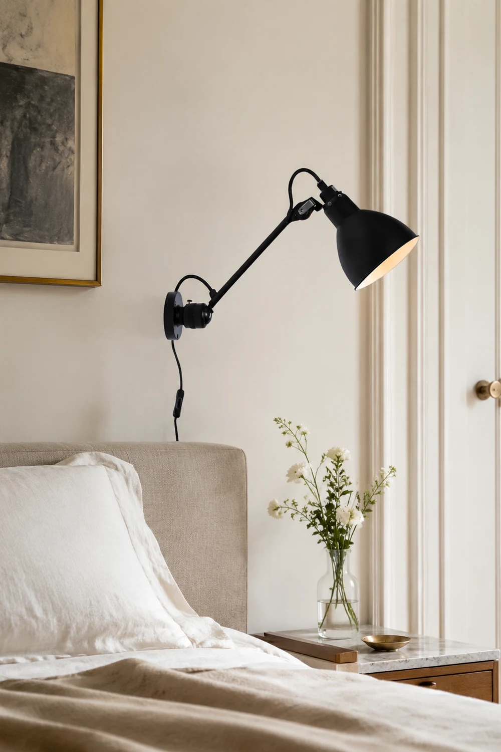 Brady Minimalist Adjustable Wall Lamp, Metal, Black, Living Room - Lumpaz