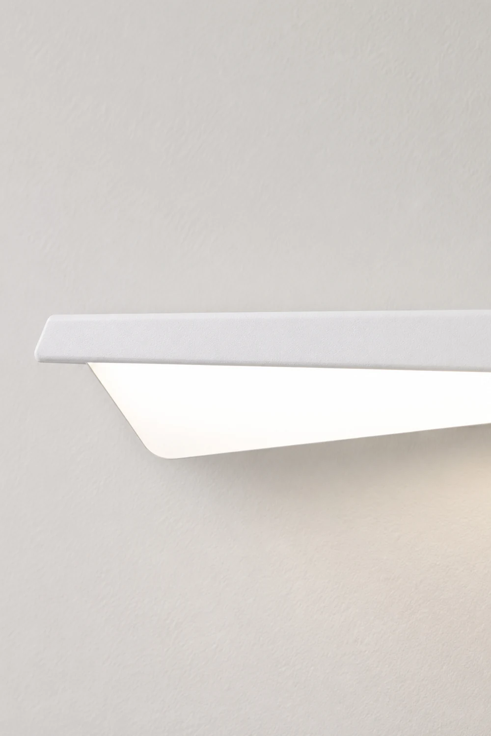 Leigh White Fold Vanity Wall Lamp - Lumpaz