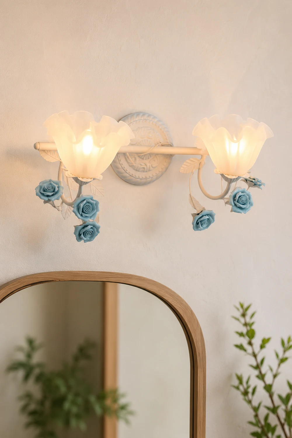 Félicie Vintage Flower Metal Wall Mounted Lamps, Blue/Pink - Lumpaz