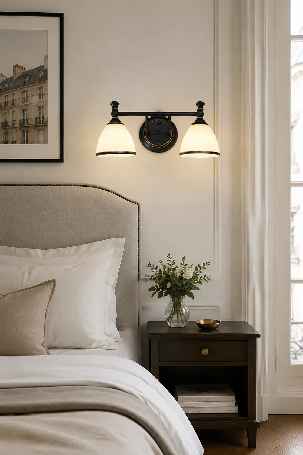 Eryn Vintage Black Classical Vanity Wall Lamp, Metal/Glass - Lumpaz