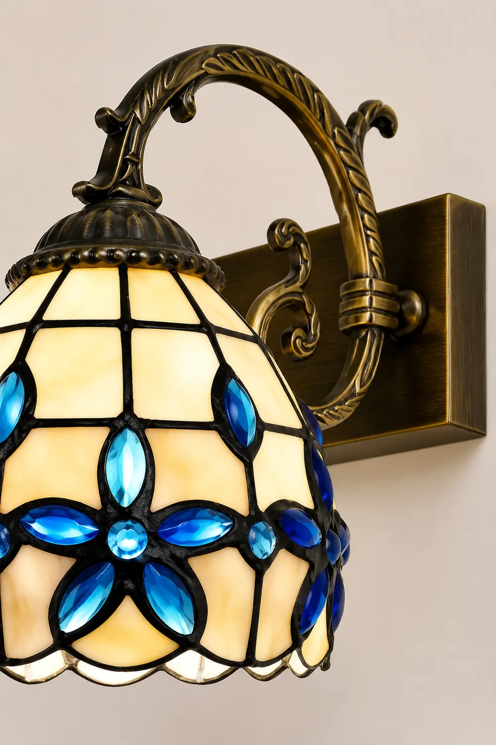 Baxter Vintage Flower Shaped Metal/Glass bedroom wall lamp - Lumpaz