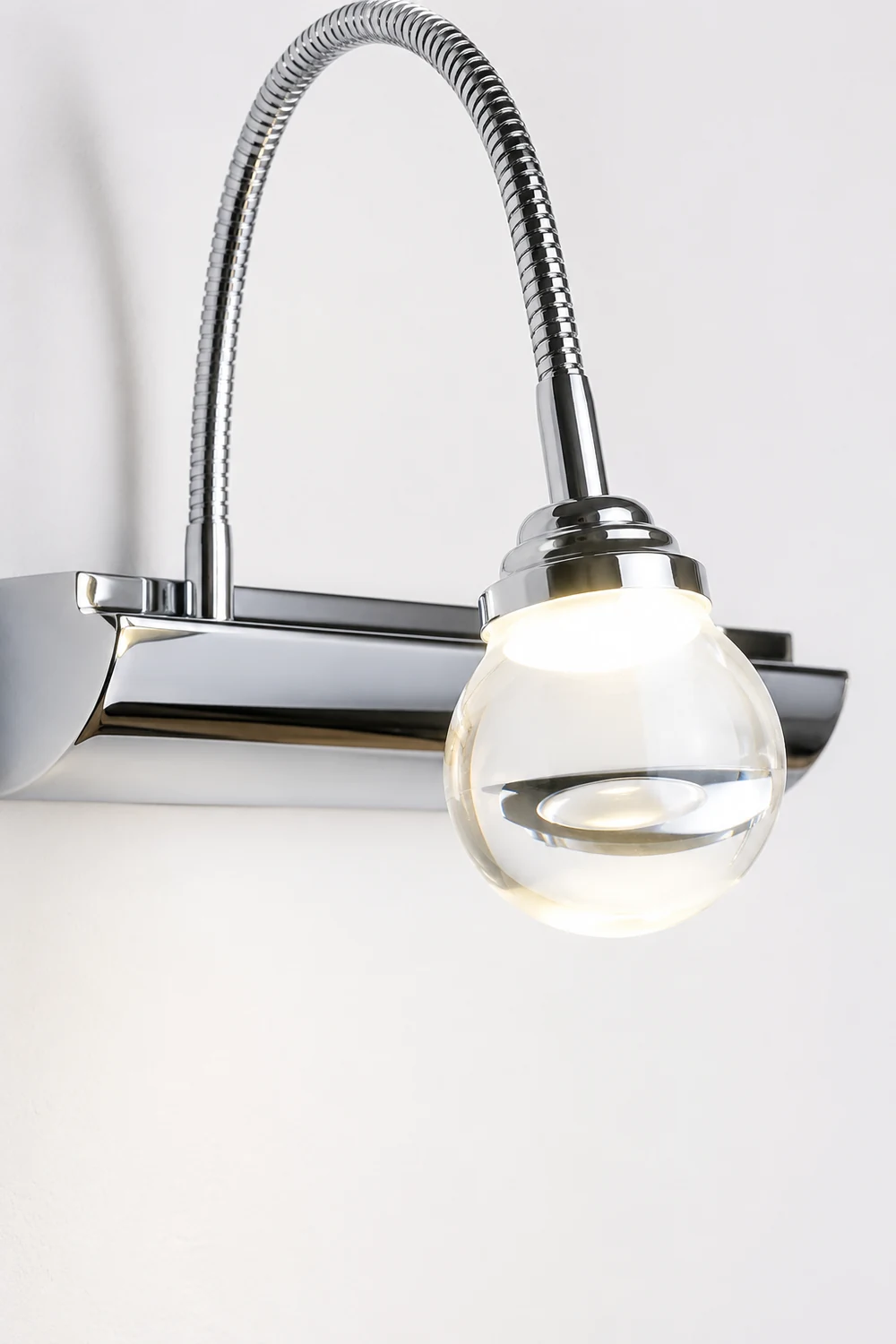 Leigh Modern Curve Around Steel/Acrylic Wall Lamp, White - Lumpaz