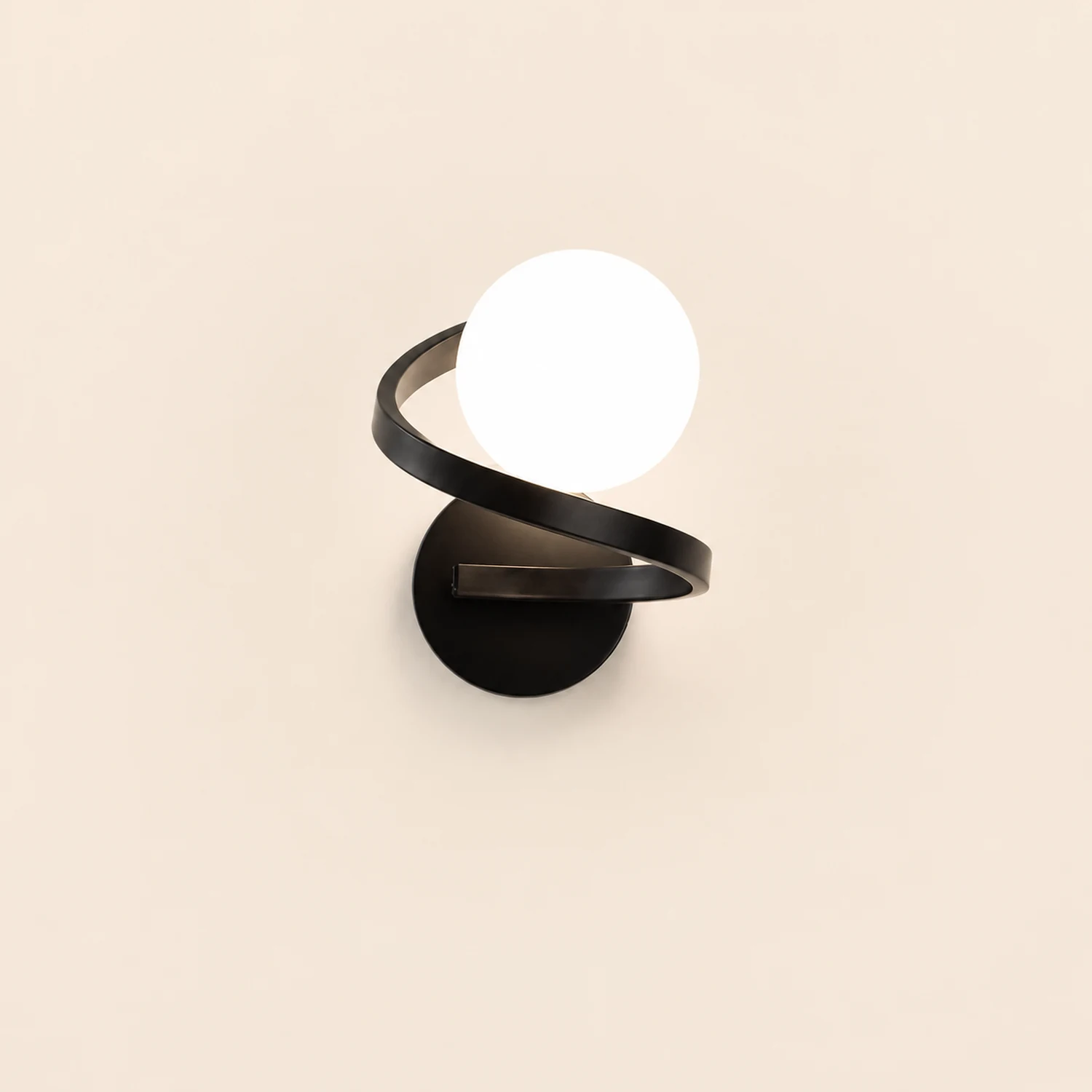 Nordic Globe Glass Vanity Wall Lamp, Gold/Black, Bedroom - Lumpaz